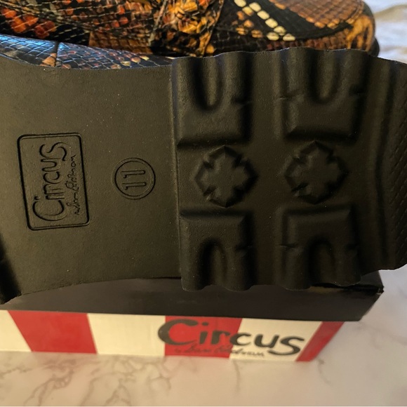 Circus by Sam Edelman Snake print Loafers - Picture 7 of 9